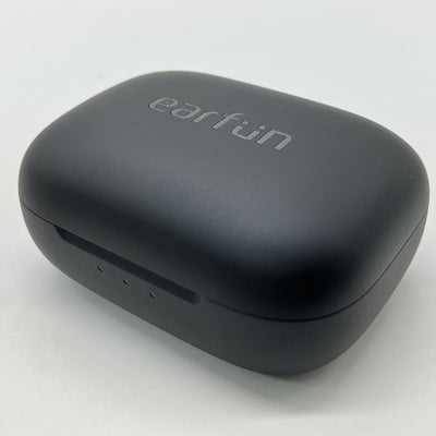 【中古】Air Pro 4 - Black【秋葉原】