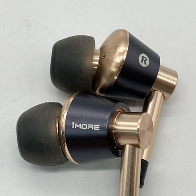 【中古】E1001 Triple-Driver In-Ear Headphones ゴールド【秋葉原】