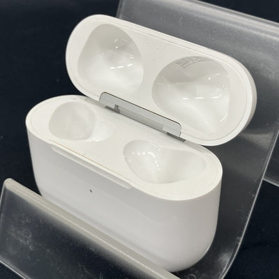 【中古】AirPods 充電ケース (第3世代)【秋葉原】