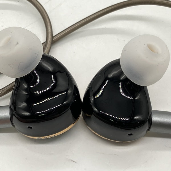 【中古】NX8 Special Edition (3.5mm/4.4mm)【秋葉原】