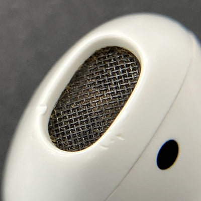 【中古】AirPods with Charging Case MV7N2J/A【秋葉原】
