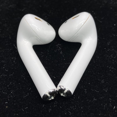 【中古】AirPods with Charging Case MV7N2J/A【日本橋】