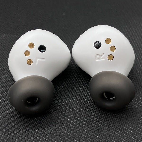 【中古】Arctis GameBuds White 【61682J】【日本橋】