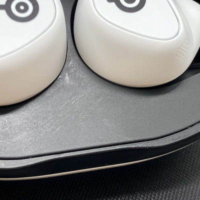 【中古】Arctis GameBuds White 【61682J】【日本橋】