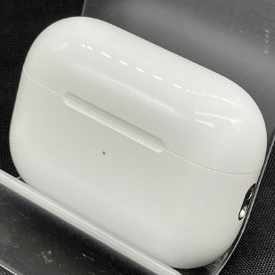 【中古】MagSafe充電ケース(USB-C)付きAirPods Pro(第2世代) MTJV3JA【日本橋】