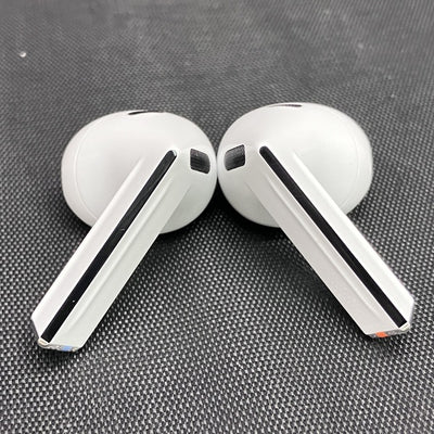 【中古】Galaxy Buds3 ホワイト 【SM-R530NZWAXJP】【秋葉原】