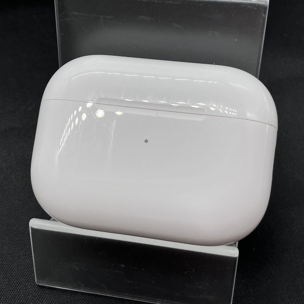 【中古】AirPods Pro (第2世代) MagSafe充電ケース(USB-C)【秋葉原】