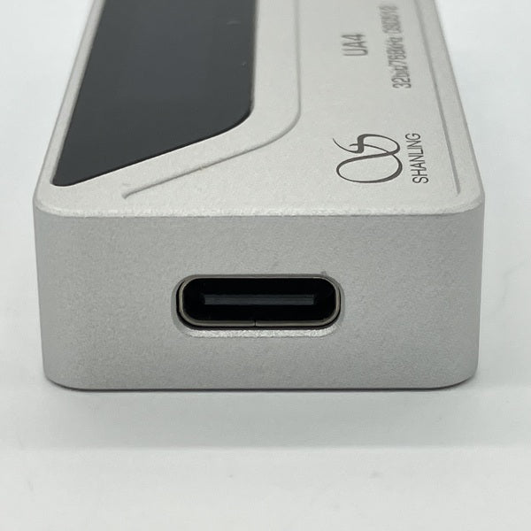 【中古】UA4 シルバー【秋葉原】
