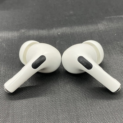 【中古】MagSafe充電ケース(USB-C)付きAirPods Pro(第2世代) MTJV3JA【秋葉原】