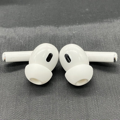 【中古】MagSafe充電ケース(USB-C)付きAirPods Pro(第2世代) MTJV3JA【秋葉原】