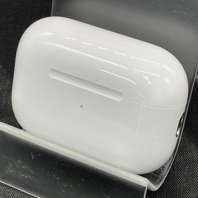 【中古】MagSafe充電ケース(USB-C)付きAirPods Pro(第2世代) MTJV3JA【秋葉原】