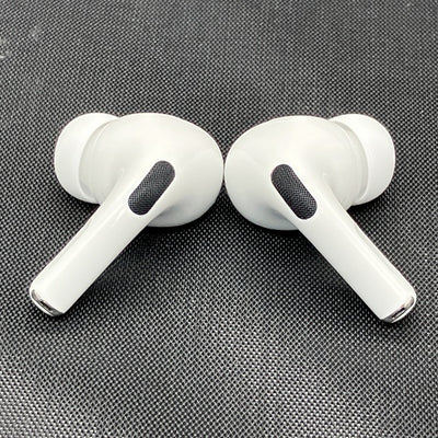【中古】MagSafe充電ケース(USB-C)付きAirPods Pro(第2世代) MTJV3JA【秋葉原】