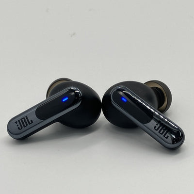 【中古】LIVE BEAM 3 ブラック【JBLLIVEBEAM3BLK】【日本橋】