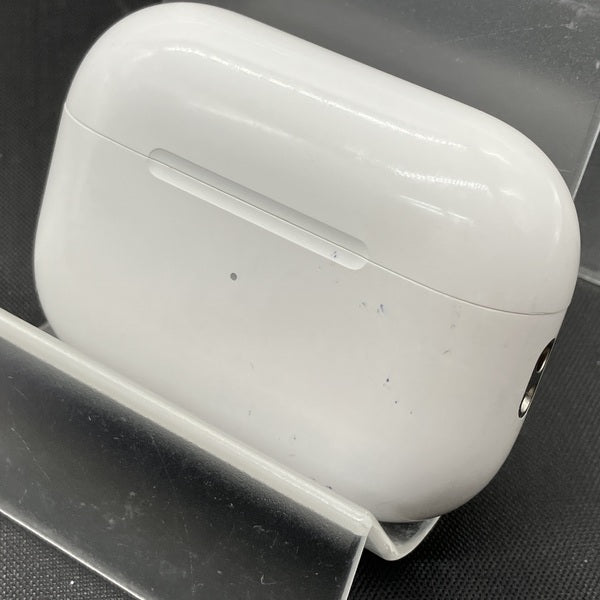 【中古】MagSafe充電ケース(USB-C)付きAirPods Pro(第2世代) MTJV3JA【秋葉原】