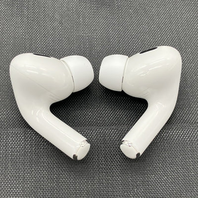 【中古】MagSafe充電ケース(USB-C)付きAirPods Pro(第2世代) MTJV3JA【秋葉原】