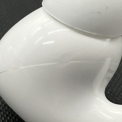 【中古】MagSafe充電ケース(USB-C)付きAirPods Pro(第2世代) MTJV3JA【秋葉原】