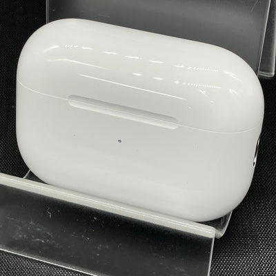 【中古】MagSafe充電ケース(USB-C)付きAirPods Pro(第2世代) MTJV3JA【秋葉原】