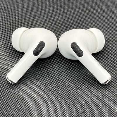 【中古】MagSafe充電ケース(USB-C)付きAirPods Pro(第2世代) MTJV3JA【秋葉原】
