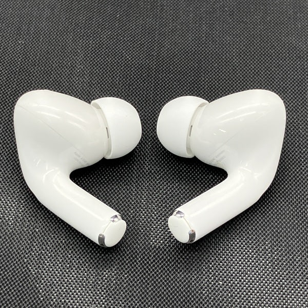 【中古】MagSafe充電ケース(USB-C)付きAirPods Pro(第2世代) MTJV3JA【秋葉原】