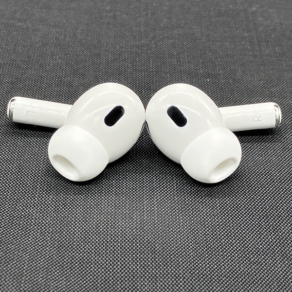 【中古】MagSafe充電ケース(USB-C)付きAirPods Pro(第2世代) MTJV3JA【秋葉原】