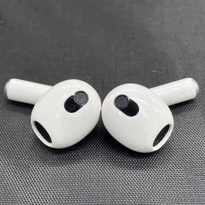 【中古】Airpods MPNY3J/A 3rd Generation  Lightning充電ケース付【秋葉原】