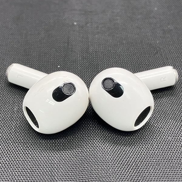 【中古】Airpods MME73J/A 3rd Generation【秋葉原】