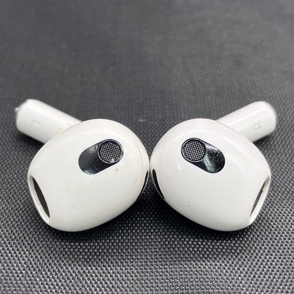 【中古】Airpods MPNY3J/A 3rd Generation  Lightning充電ケース付【秋葉原】