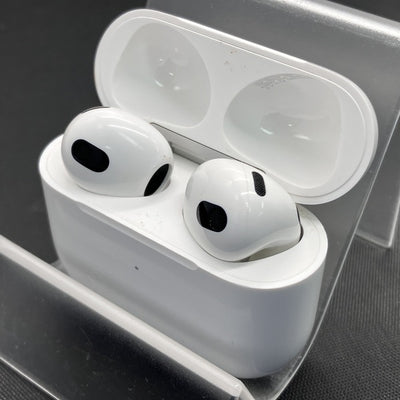【中古】Airpods MPNY3J/A 3rd Generation  Lightning充電ケース付【秋葉原】