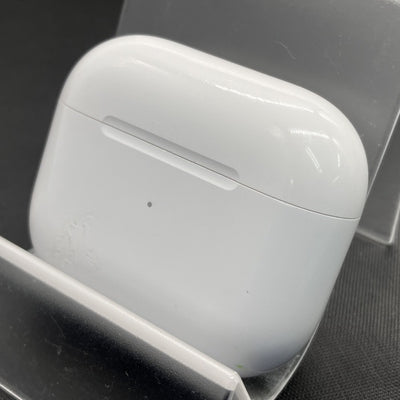 【中古】Airpods MPNY3J/A 3rd Generation  Lightning充電ケース付【秋葉原】