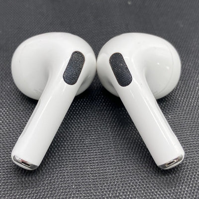【中古】Airpods MPNY3J/A 3rd Generation  Lightning充電ケース付【秋葉原】