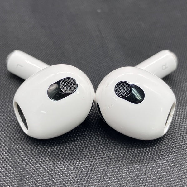 【中古】Airpods MPNY3J/A 3rd Generation  Lightning充電ケース付【秋葉原】
