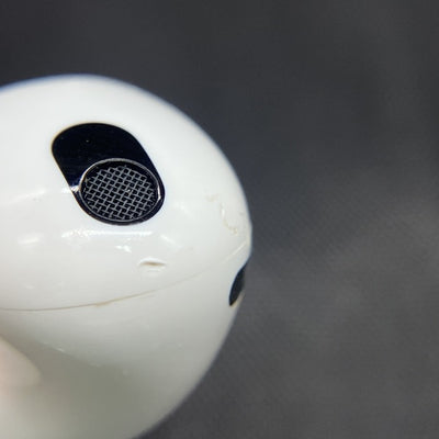 【中古】Airpods MPNY3J/A 3rd Generation  Lightning充電ケース付【秋葉原】