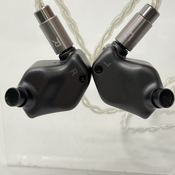 【中古】AK ZERO2 【IRV-AK-ZERO2】【秋葉原】