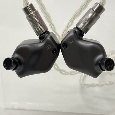 【中古】AK ZERO2 【IRV-AK-ZERO2】【秋葉原】