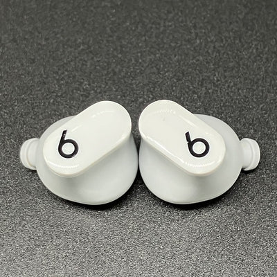 【中古】Beats Studio Buds ホワイト【秋葉原】