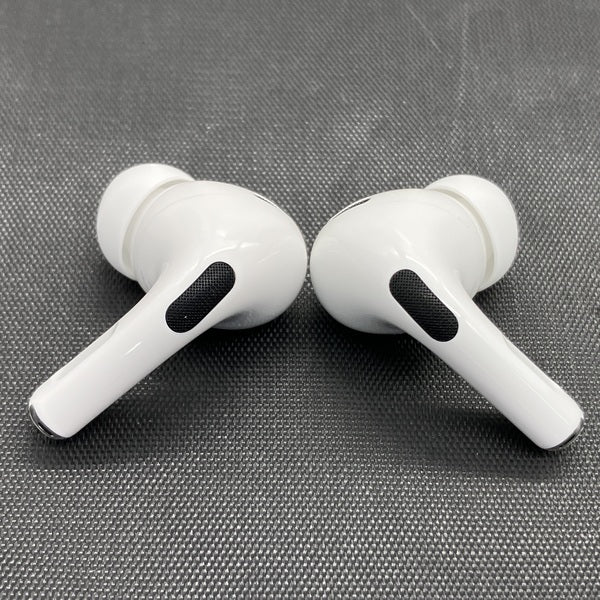 【中古】MagSafe充電ケース(USB-C)付きAirPods Pro(第2世代) MTJV3JA【秋葉原】