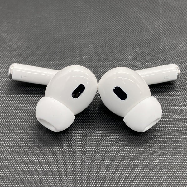 【中古】MagSafe充電ケース(USB-C)付きAirPods Pro(第2世代) MTJV3JA【秋葉原】