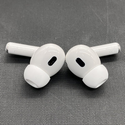 【中古】MagSafe充電ケース(USB-C)付きAirPods Pro(第2世代) MTJV3JA【秋葉原】