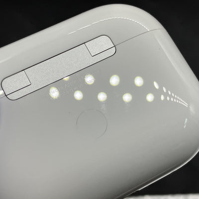 【中古】MagSafe充電ケース(USB-C)付きAirPods Pro(第2世代) MTJV3JA【秋葉原】