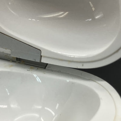 【中古】AirPods Pro (第2世代) MQD83J/A【秋葉原】