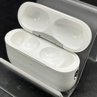【中古】AirPods Pro (第2世代) 充電ケース (Lightning)【秋葉原】