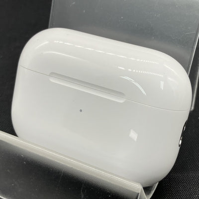 【中古】MagSafe充電ケース(USB-C)付きAirPods Pro(第2世代) MTJV3JA【秋葉原】