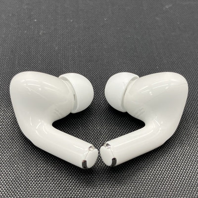 【中古】MagSafe充電ケース(USB-C)付きAirPods Pro(第2世代) MTJV3JA【秋葉原】