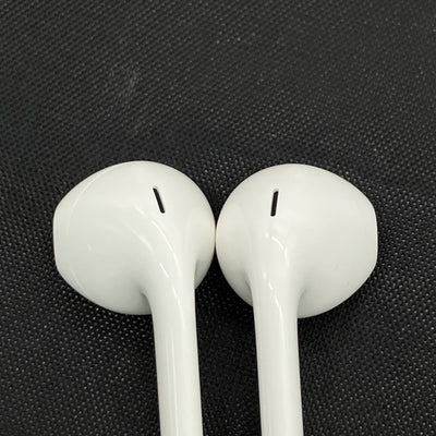 【中古】EarPods with Lightning Connector【日本橋】