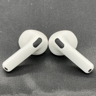 【中古】AirPods 4 MXP63J/A【秋葉原】