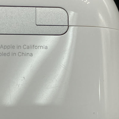 【中古】AirPods 4 MXP63J/A【秋葉原】