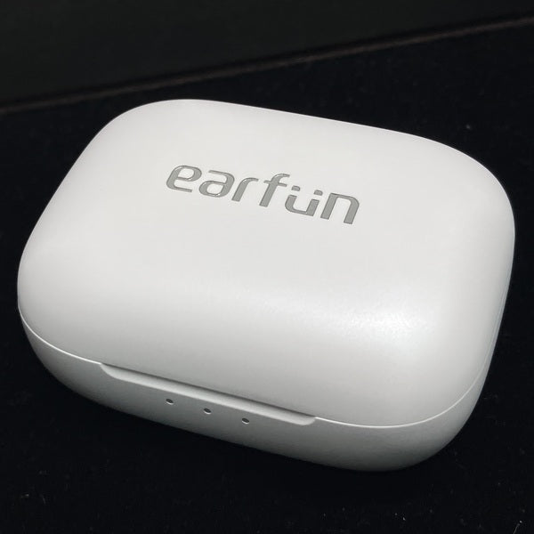 【中古】Air Pro 4 - White【日本橋】