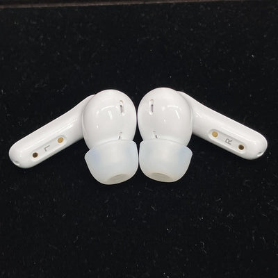 【中古】Air Pro 4 - White【日本橋】