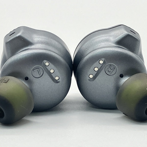 【中古】FW3 Dark Gray 【FIO-FW3-DG】【秋葉原】