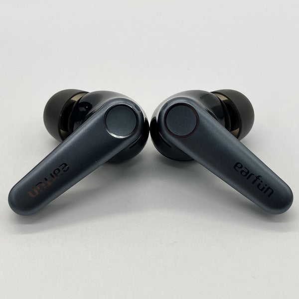 【中古】EarFun Air Pro 3 ブラック【秋葉原】